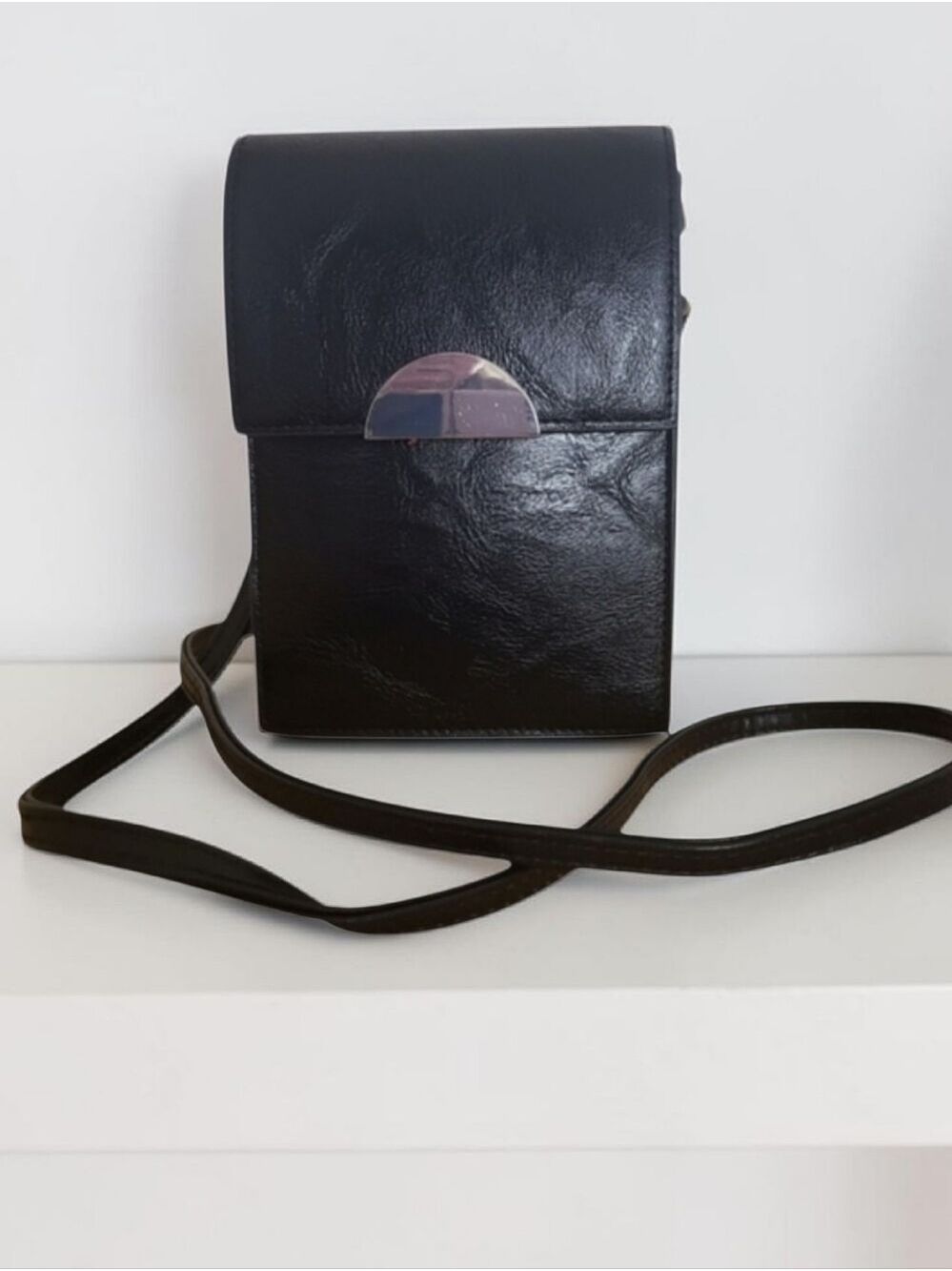Mundi Black Crossbody Bag NWT RFID Safe Keeper Camera Style Bag